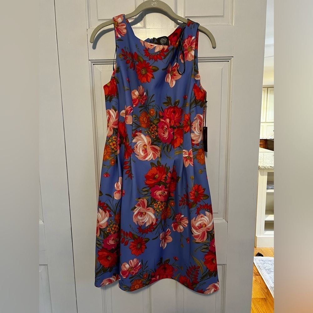 Vince Camuto Floral Sleeveless Dress NWT Size 12